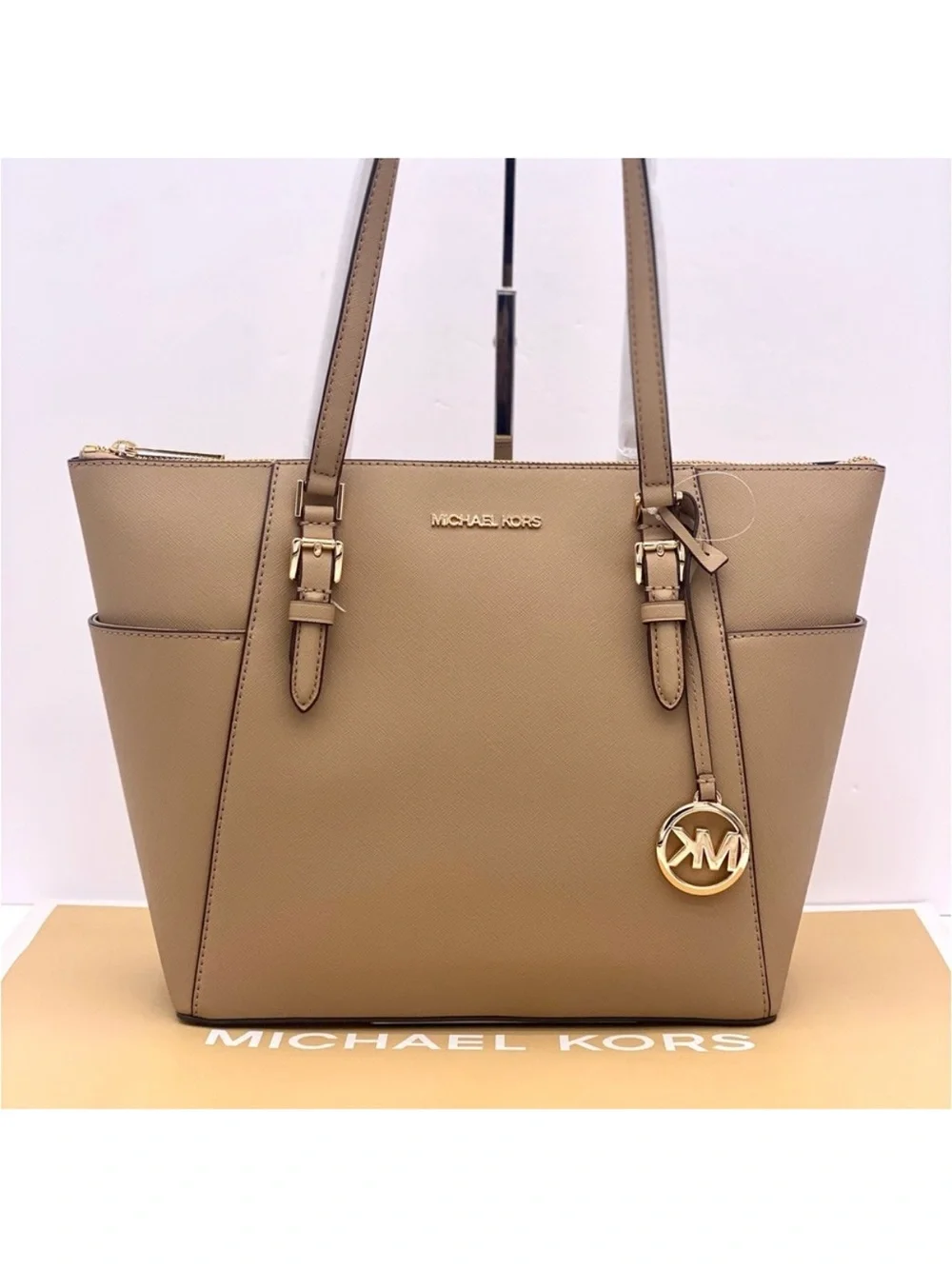 MICHAEL KORS CHARLOTTE LARGE TOP ZIP TOTE SHOULDER BAG CAMEL COLOR